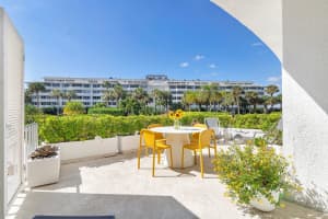 2760 S Ocean Boulevard 111, Palm Beach, FL 33480 Sold 08/12/24