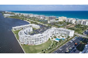 2760 S Ocean Boulevard 111, Palm Beach, FL 33480 Sold 08/12/24