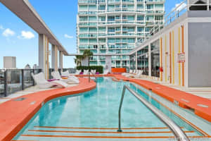 31 6th Street, Miami, FL 33131 - MLS#R10979121