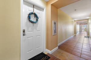 720 S Sapodilla Ave Avenue 510, West Palm Beach, FL 33401 Sold 08/08/24