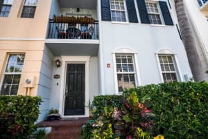 1005 W Heritage Club Circle, Delray Beach, FL 33483 Sold 07/05/24