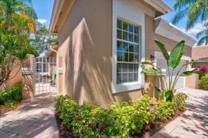 4518 Carlton Golf Drive, Wellington, FL 33449 Sold 02/19/25