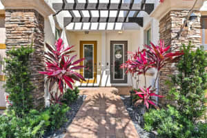 138 Crape Myrtle Lane, Wellington, FL 33414 Sold 06/13/24