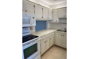 2812 S Garden Drive 301, Lake Worth, FL 33461 - MLS#R10979489