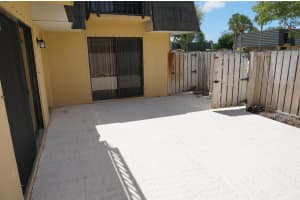 3105 31st Way -, West Palm Beach, FL 33407 Sold 07/23/24