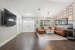 4232 SW 78th Dr, Davie, FL 33328, Sold 11/01/24