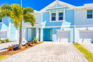 331 SE Angler Drive, Stuart, FL 34994 Sold 09/10/24