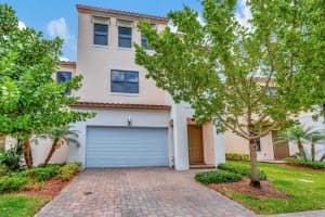 137 NW 209th Lane, Pembroke Pines, FL 33029 Sold 06/10/24