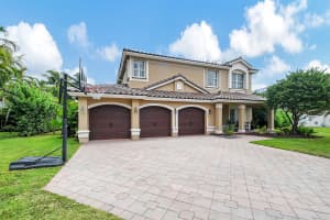 570 Cypress Crossing, Wellington, FL 33414, Sold 08/16/24