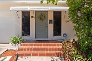 616 11th Avenue N, Lake Worth Beach, FL 33460 Sold 09/09/24