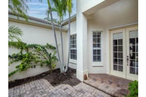 9520 E Maiden Court, Vero Beach, FL 32963 Sold 08/14/25