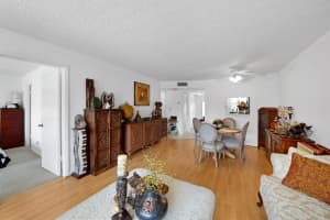 9281 Sunrise Lakes Boulevard 210, Sunrise, FL 33322 - MLS#R10980223