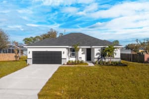 532 SW Sansom Lane, Port Saint Lucie, FL 34953 Sold 11/13/24