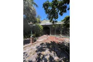 113 NE 11th Street, Delray Beach, FL 33444 Sold 08/19/24