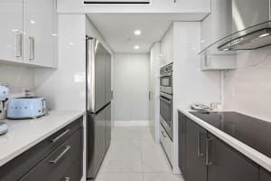 899 Jeffery Street 308, Boca Raton, FL 33487 Sold 12/06/24