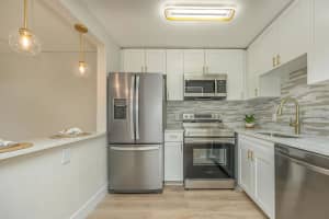 200 Village Green Circle E 202, Palm Springs, FL 33461 Sold 10/08/24