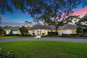 7 Country Road W, Village Of Golf, FL 33436 Sold 05/20/24