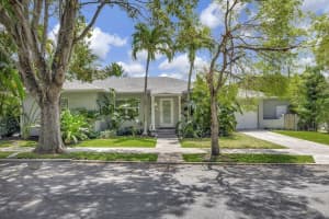744 New York Street, West Palm Beach, FL 33401 Sold 10/03/24
