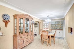 702 SW 24th Avenue, Boynton Beach, FL 33435 Sold 06/10/24