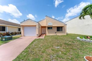 23 Hawthorne Lane, Boynton Beach, FL 33426 Sold 05/31/24