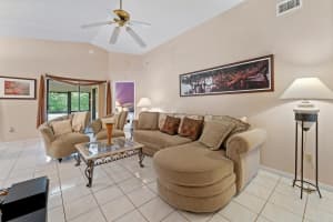 23 Hawthorne Lane, Boynton Beach, FL 33426 Sold 05/31/24