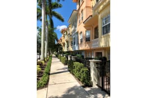 11774 Valencia Gardens Avenue, Palm Beach Gardens, FL 33410 Sold 12/13/24