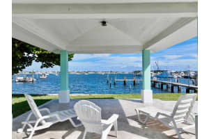 257 E 23rd Street, Riviera Beach, FL 33404 - MLS#R10980697