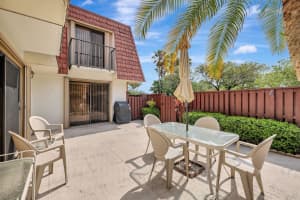 2952 SW Sunset Trace Circle, Palm City, FL 34990 Sold 11/19/24