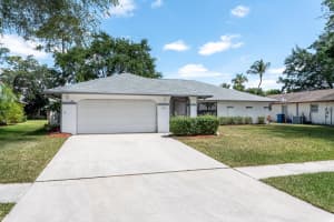 105 Greenwood Court, Royal Palm Beach, FL 33411 Sold 05/14/24