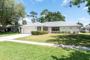 105 Greenwood Court, Royal Palm Beach, FL 33411 Sold 05/14/24