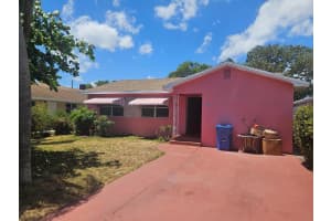 423 N Broadway, Lantana, FL 33462 Sold 09/06/24