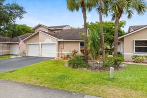 1133 W Lakes Drive, Deerfield Beach, FL 33442 Sold 07/12/24