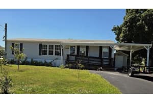 2604 SE 34th Lane, Okeechobee, FL 34974 Sold 06/07/24