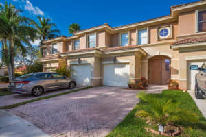 205 River Bluff Lane, Royal Palm Beach, FL 33411 Sold 05/28/24