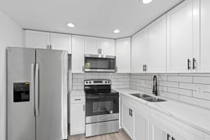 282 Seville L, Delray Beach, FL 33446 Sold 05/09/25
