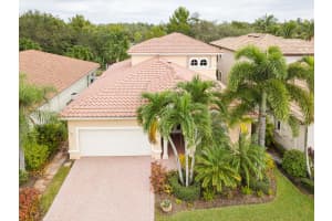 934 SW Palm Cove Drive, Palm City, FL 34990 Sold 06/24/24