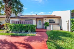 8 Chelsea Lane, Boynton Beach, FL 33426 Sold 06/20/24