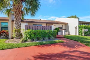 8 Chelsea Lane, Boynton Beach, FL 33426 Sold 06/20/24