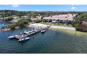 702 NE 20th Lane, Boynton Beach, FL 33435 Sold 03/13/25