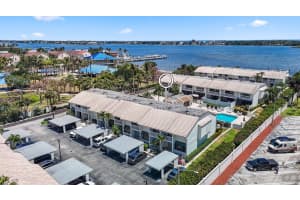 702 NE 20th Lane, Boynton Beach, FL 33435 Sold 03/13/25