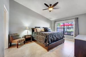 4581 Discovery Lane 18, West Palm Beach, FL 33417 Sold 07/24/24