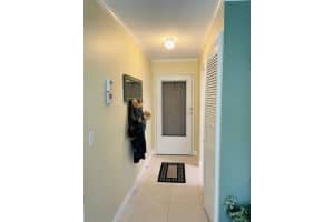 1997 SW Palm City Road D, Stuart, FL 34994 Sold 10/16/24