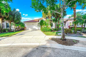 9422 Sandpiper Lane, West Palm Beach, FL 33411 Sold 07/18/24