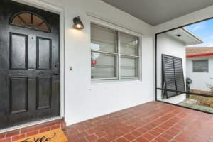 917 N Ocean Breeze, Lake Worth Beach, FL 33460 Sold 12/23/24