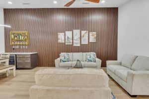 8902 Chapman Oak Court, Palm Beach Gardens, FL 33410 Sold 08/09/24