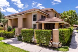362 Prestwick Circle 2, Palm Beach Gardens, FL 33418 Sold 12/04/24