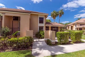362 Prestwick Circle 2, Palm Beach Gardens, FL 33418 Sold 12/04/24
