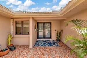 6810 Villas Dr E, Boca Raton, FL 33433, Sold 06/14/24