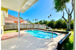 1933 Robalo Drive, Vero Beach, FL 32960 Sold 07/16/24