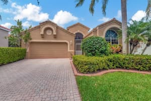 10038 Diamond Lake Drive, Boynton Beach, FL 33437 Sold 07/08/24